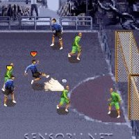 Ultimate Street Football 240x320(sensor)