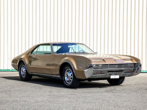 Oldsmobile Toronado (1966)