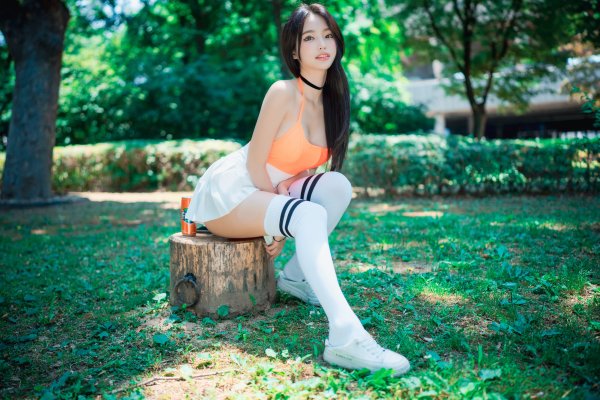 Girl-beautiful-sexy-asian-skirt-knee-socks-sneakers