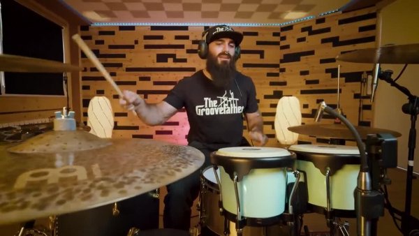 The_Bongo_Song_(Played_a_live)_-_Drum_Cover.mp4