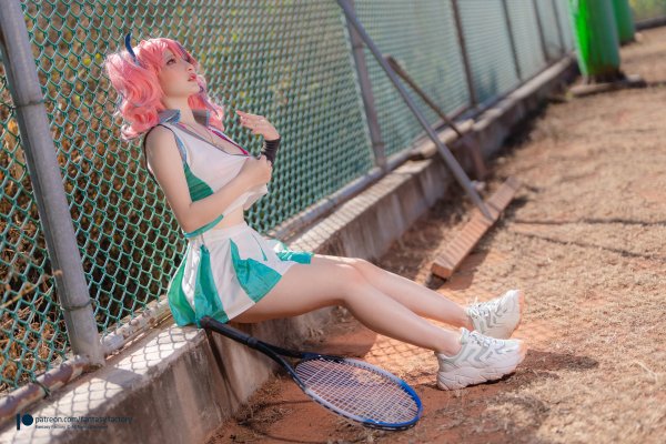 Women-model-asian-cosplay-bremerton-azur-lane-tennis-playe-1