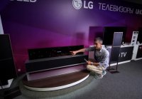 Телевизор-рулон LG за 7 МИЛЛИОНОВ первый обзор!