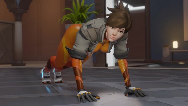 Pushups_with_Tracer.mp4