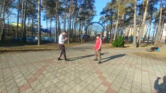 Удар с разворота ногой - round house kick~1