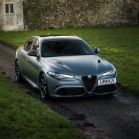 Alfa-romeo-giulia-quadrifoglio