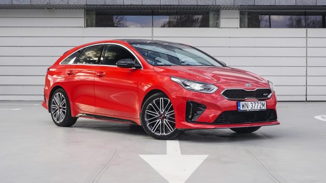 KIA-Proceed-okladka