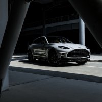 Aston-martin-dbx707