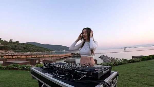 OLLY_KLARS_Bodrum_Turkey_Melodic_Techno_Progressive_House.mp4