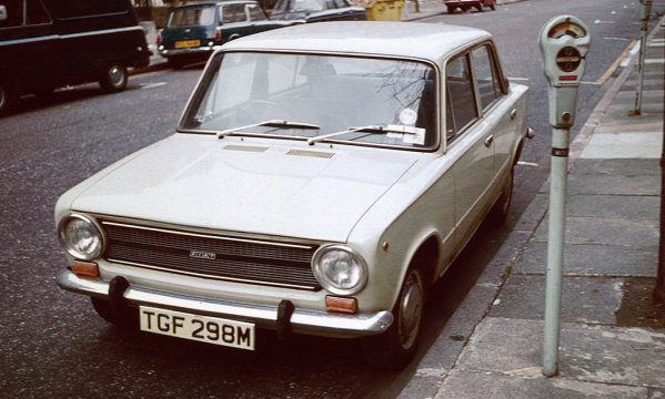 1024px-Fiat 124 1973