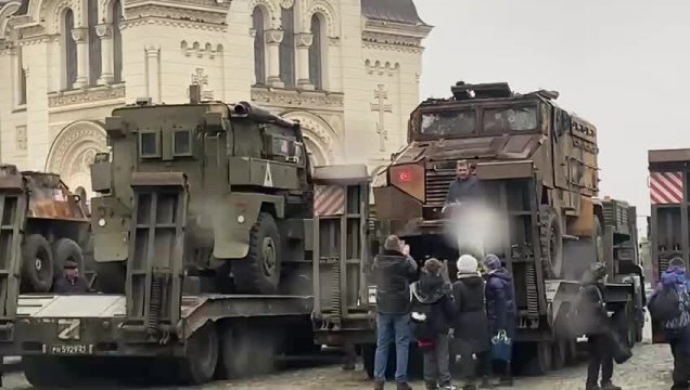 Выставка трофейной, подбитой, натовской техники,Новочеркасск