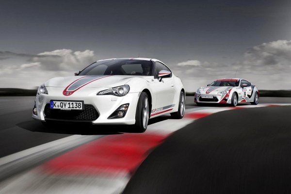 Toyota-gt86-cup-limited-edition-05