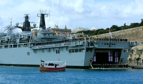 IMG viter59 HMS Bulwark 2015