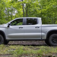 chevrolet-silverado-zr2-bison-crew-cab-chevrolet-silver