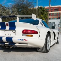 Dodge-viper-gtsr-zadok-sportivnyi-avtomobil-sportcar-vykhlop