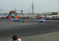 дрифт:Nissan Skyline R33 VS.Nissan Silvia S1