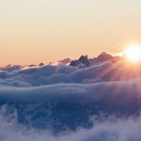 Sunrise-in-the-mountains