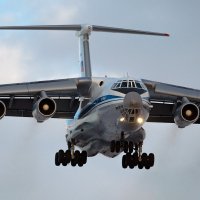 Voennii-samolet-il-76