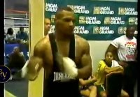 MIKE TYSON - 1995 ULTIMATE...