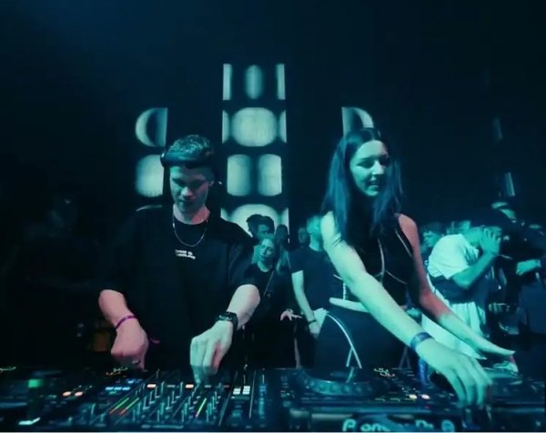 Maddix b2b Nifra - at All Day Rave at ADE