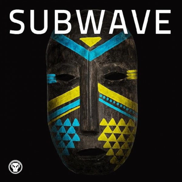 Subwave - green water