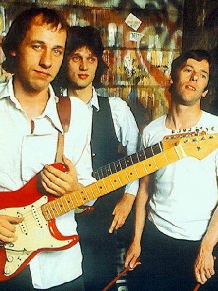 Dire Straits - One World