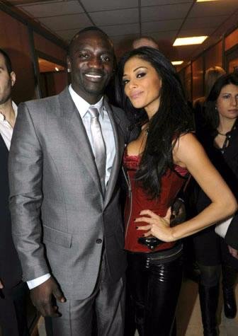 Nicole Scherzinger feat Akon - By My Side