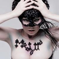 Bjork - Ancestors With Tagaq