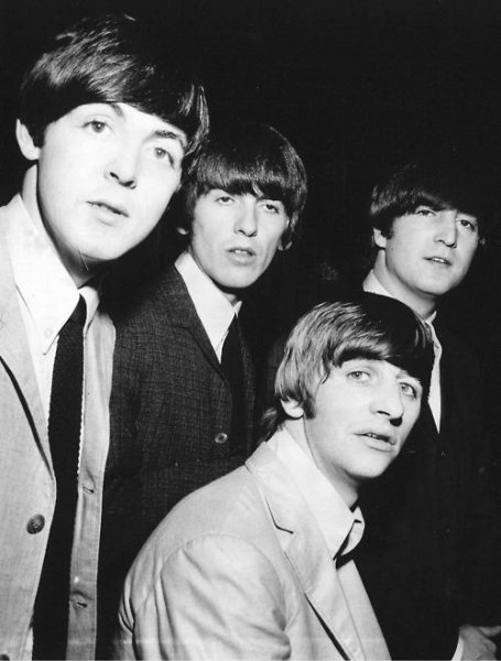 The Beatles - She Loves You