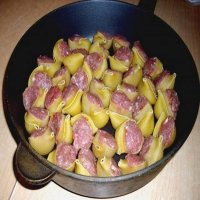 Ракушки с фаршем с соусом бешамель