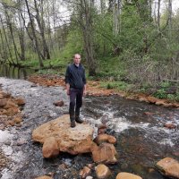 Возле дамбы водохранилища