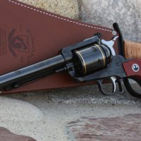 Retro Pistols Ruger 439746 2560x1440