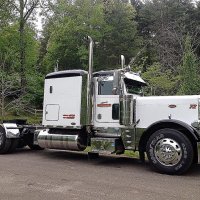 Truck-Driver-Cody-McBrides-BlackWhite-2007-Peterbilt-379-AKA-