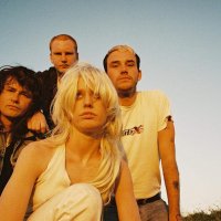 Amyl and The Sniffers