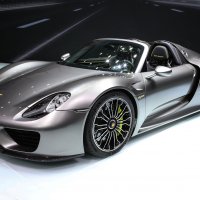 08-29-porsche-918-spyder