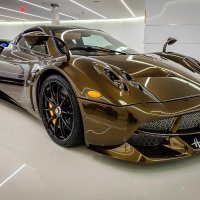 manny-khoshbins-car-collection-usa-cars-inside-pagani-huayra-