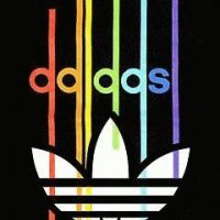 (Adidas)