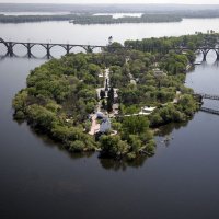 Днепропетровск. Монастырский остров.