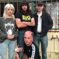 Amyl and The Sniffers