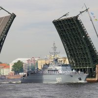 Питер. Морской парад