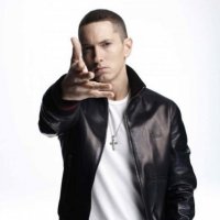 Eminem-Rihanna-Love-The-Way-You-Lie[1]