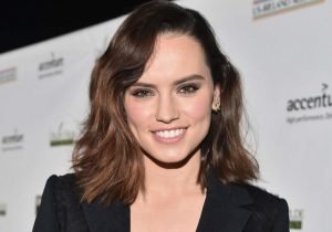 daisy-ridley-8-300x210