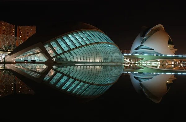 Stock-photo-modern-architecture-in-valencia-spain