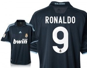 09-10-real-madrid-away-shirt-ronaldo-9-3