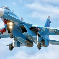 Istrebitel Su-27-